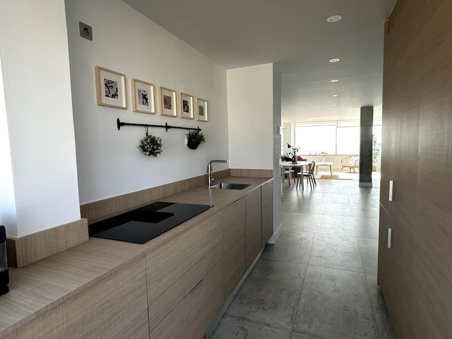 Moderno Y Completo Apartamento Frente Al Mar Málaga Extérieur photo