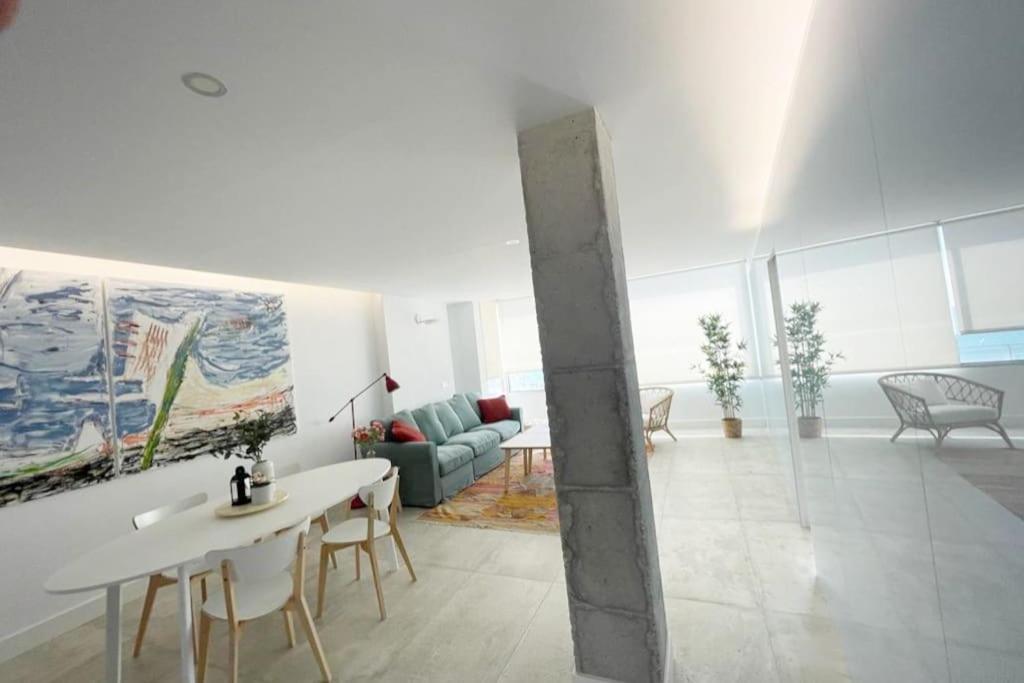 Moderno Y Completo Apartamento Frente Al Mar Málaga Extérieur photo